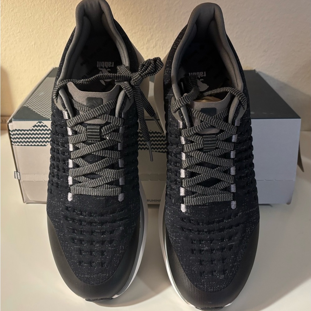Rabbit Original Dream Chaser Running Shoe Size 9 Men’s